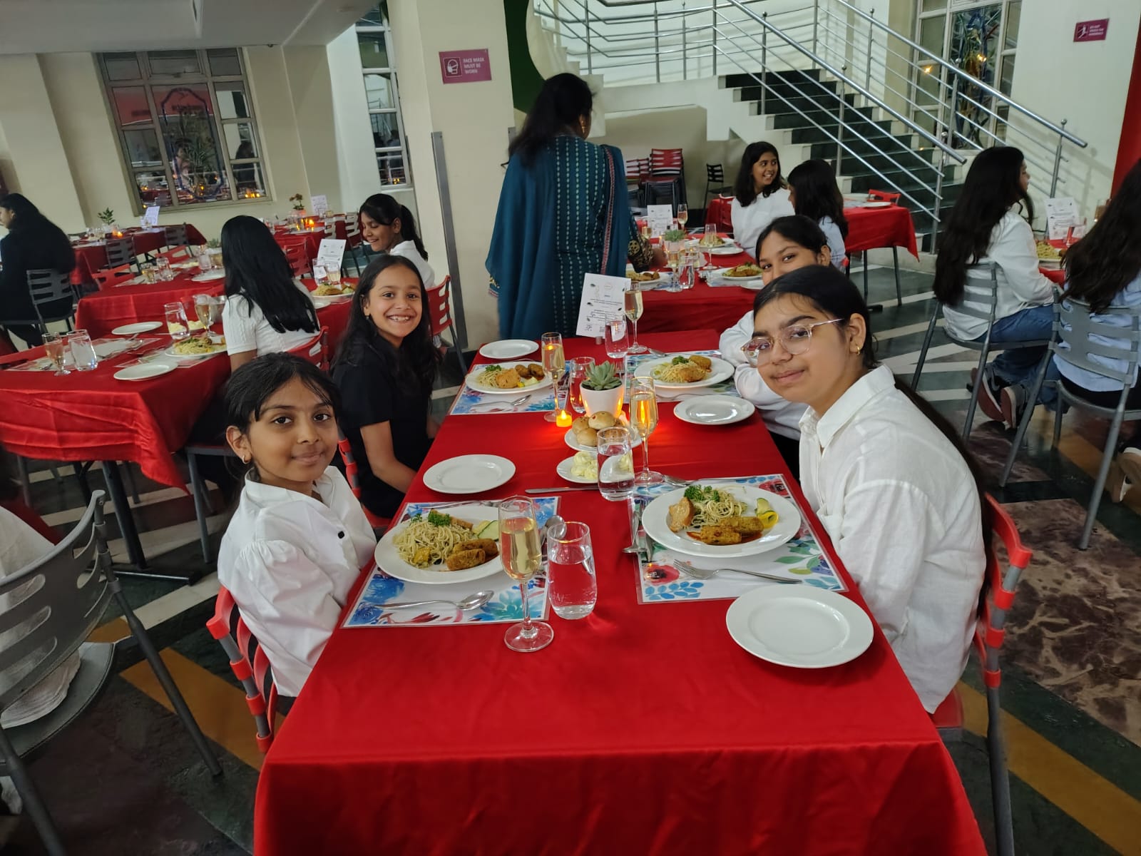 A Night to Remember: Formal Dinner with Style and Flavour