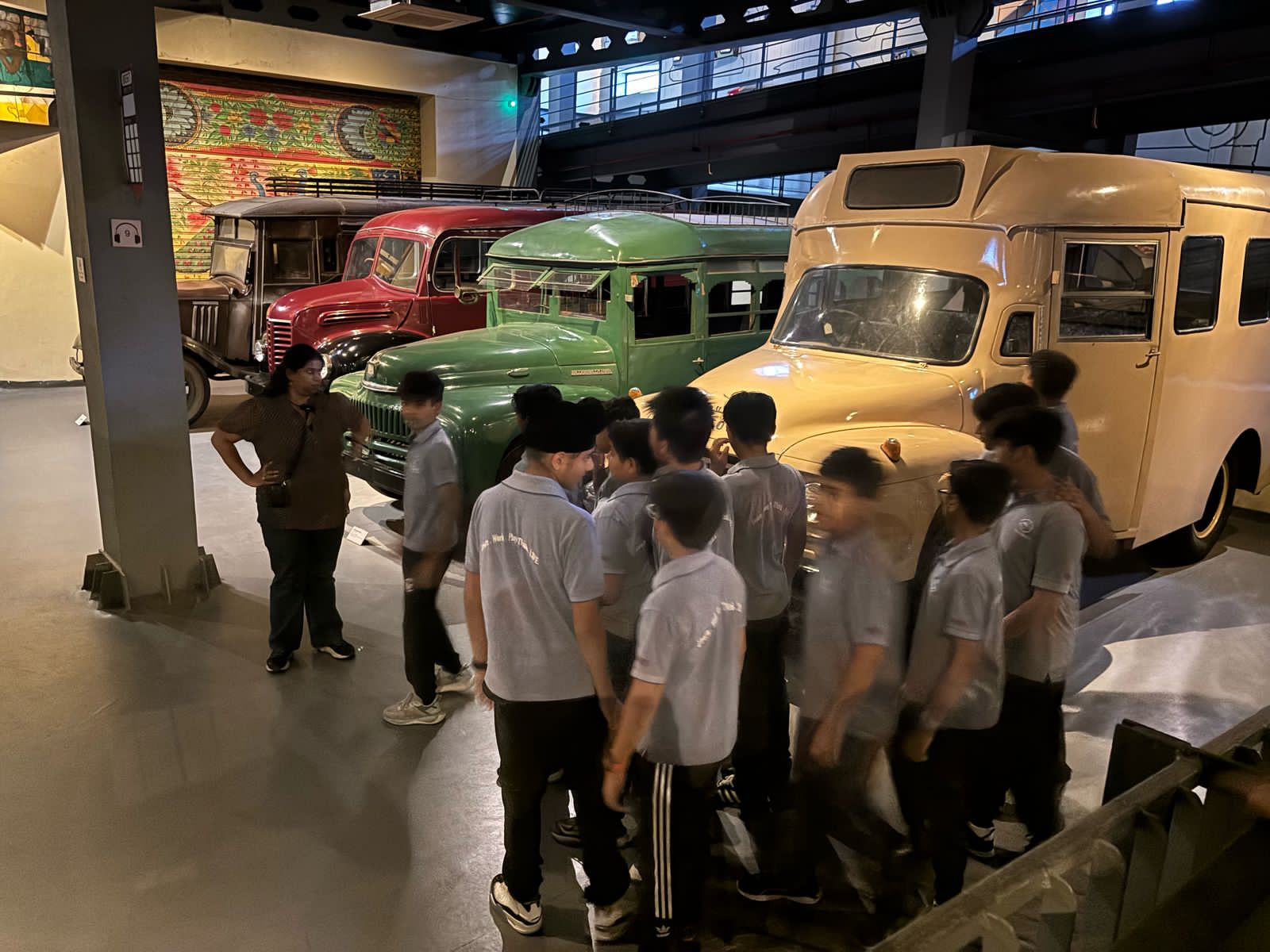 Exploring Automotive History: Visit to the Vintage Car Museum
