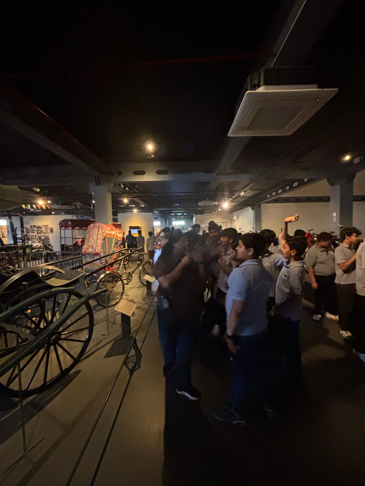 Exploring Automotive History: Visit to the Vintage Car Museum