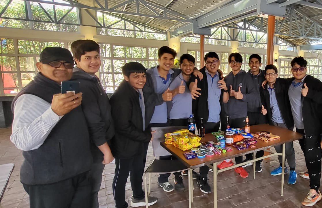 Amazon - Surprise Picnic